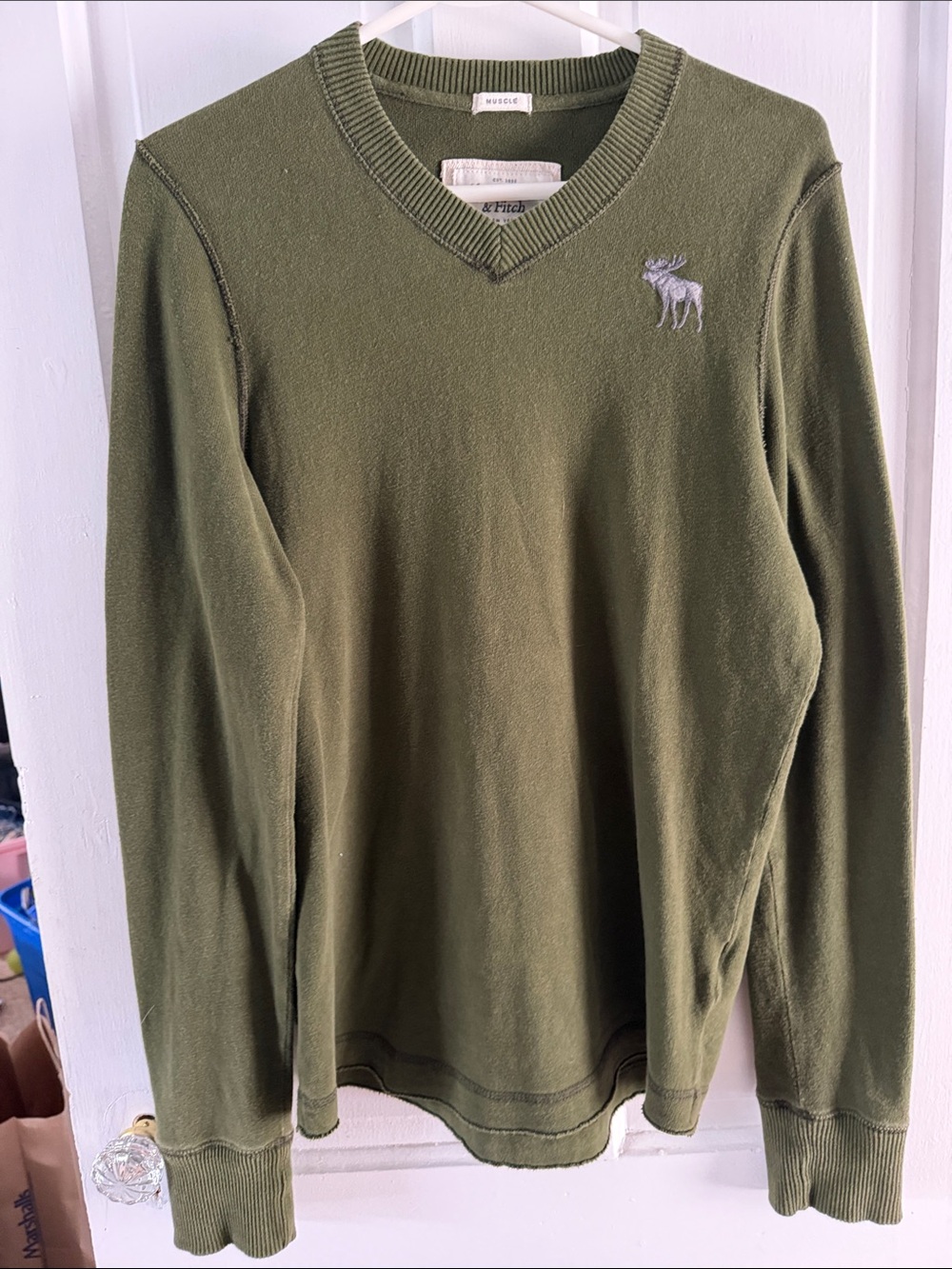 Y2K Abercrombie & Fitch Muscle Fit Olive Green V Neck Sweater Men’s Medium